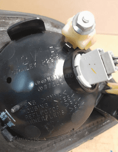 LAMPA PRAWY TYŁ W KLAPĘ MAZDA 3 nr P2913R 4