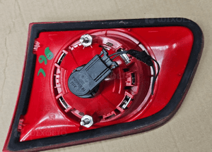 VW Passat B6 kombi lampa tył tylna prawa lewa  w klapę  3C9945093  3C9945094 6