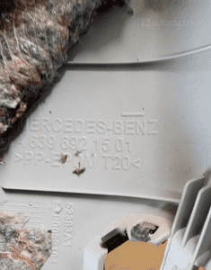 Osłona poszycie słupka lewy przód Mercedes Vito 639 A6396903953 A6396920001 6