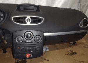 Deska rozdzielcza konsola renault clio iii 9