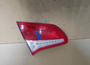 Citroen C4 II B7 HB Lampa Lewy Tył w Klapę 1