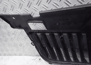Grill atrapa fabia ii lift roomster 5J0853668C 5