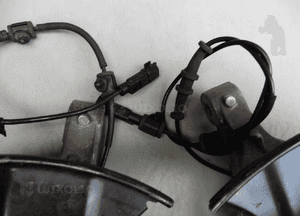 Zwrotnica piasta prawy przód Opel Astra IV J 1,6 1,7 CDTI 13324458 13324459 2