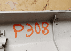 Osłona poszycie słupka prawy przód Peugeot 308 T7 9657436877 6