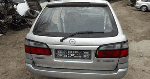 Mazda 626 97-02 kombi szyba tylna tył w klapie 1