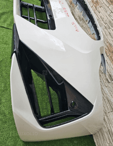 Zderzak bmw 2 G42 m pakiet kolor A300 4