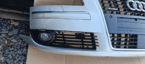 Zderzak przód przedni PDC XENON Audi A8 D3 LA7W 2