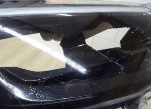 Toyota Yaris Cross szkło lampy prawy przód LLU 7