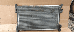 Chłodnica wody płynu Mercedes W203 2.2 CDI A2035001103 5