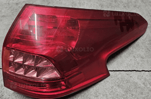 Citroen C5 III X7 kombi lampa tył tylna  lewa 7
