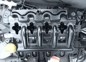 pokrywa zaworów laguna 2 2.2 dci