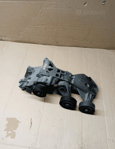 Podstawa łapa alternatora rolki Mercedes A-Klasa W169 2.0 CDI A6402021040 2