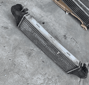 MERCEDES E 212 c 207 c 204  intercooler CDI 2045000200 1