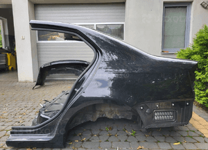 VW Jetta  błotnik tył tylny prawy 2