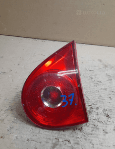 lampa prawa prawy tył w klapę golf 5 1