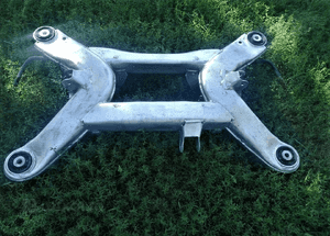 AUDI A8 D3 3.0 ASN BELKA ZAWIESZENIA TYŁ TYLNA 1