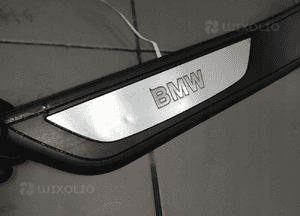 Bmw 7 F01 F02 listwy progowe podświetlane nakładki drzwi oryginał bmw 9