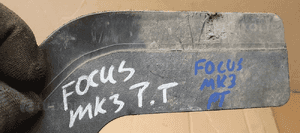 Chlapacz spoiler nadkola prawy tył tylny Ford Focus MK3 BM51-A104C20-AC 5