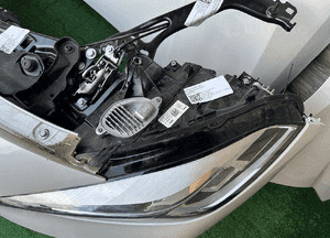 Maska błotniki zderzak lampy pas chłodnice bmw 1 F40 A96 6