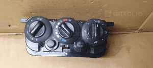 Panel nawiewu powietrza klimatyzacji Mercedes Vaneo A4144460228 1