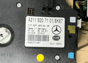 Lampka oświetlenia wnętrza przód mercedes e-klasa W211 5