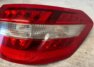 Mercedes e klasa W212 lampa prawa tylna A2128200264 3
