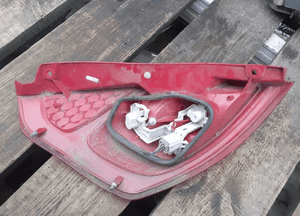 Tyl tylna lampa prawa ford fiesta MK7 4