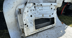 Drzwi przednie prawe mercedes W115 W114 7