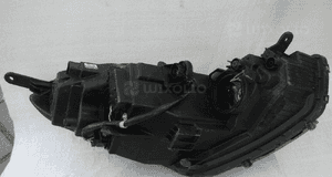 Hyundai IX20 bdb lampa przednia lewa 4