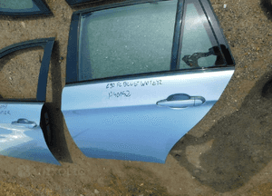 BMW E90 FL LIFT drzwi kombi nr A40152 WYSYŁKA 2