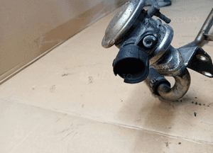 Zawór EGR rurka BMW 3 E46 1.9 4