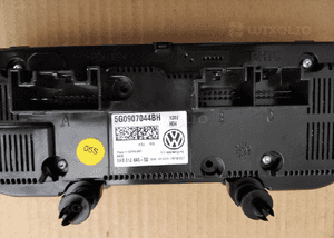 VW Passat B8 panel sterowania nawiewu 5G0907044 BF BH 3