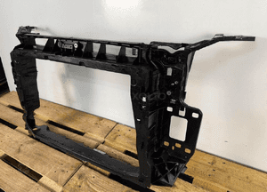 Pas przod przedni wzmocnienie audi Q3 ii 2 83A 83A805594H caly oryginalny 3