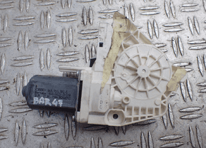 AUDI A1 LIFT SILNIK SZYBY PRAWY 8K0959802C 1