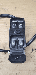 Panel szyb przełącznik lusterek Mercedes W203 A2038200110 2