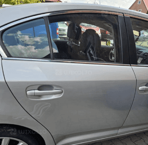 Toyota Avensis T27 sedan drzwi tył tylne  lewe  1F7 3