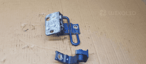 Zawias zawiasy drzwi lewy przód para Audi A4 B6 8E0831411 2