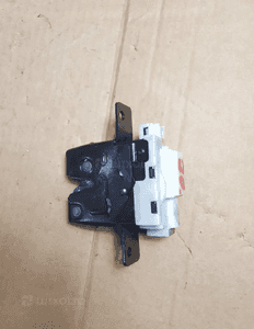 Zamek klapy tył renault laguna iii kombi nr 8200747429B 4