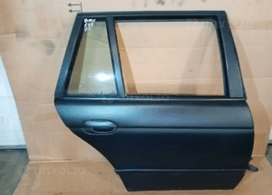 Drzwi prawy tył tylne prawe BMW 5 E39 Kombi 1