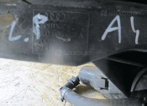 Ślizg lampy lewy przód przedni spryskiwacz audi A4 B8 8K0805607A 3