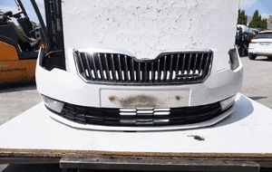 Zderzak przód halogeny skoda superb ii fl LF9E 1