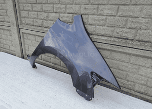 Toyota auris lift 2010-2013 błotnik przedni prawy 2