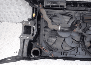 Pas przedni chłodnice wentylator audi A3 8P lift  8P0807113F  8P0805608 13