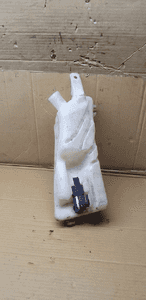 Zbiorniczek płynu spryskiwaczy Renault Clio III 7701058023 5