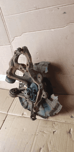 Zwrotnica piasta prawy tył tylna Mazda 6 II 5