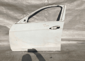 Mercedes e-klasa W212 drzwi lewe 1