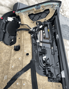 mercedes cl 216 boczek tapicerka drzwi dekor panel czarna skora Harman ambiente led 7