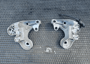 Lapa Mocowanie 8E0199351 8E0199352 Wspornik Silnika Podpora Poduszki Drazka Audi A4 B6 B7 2