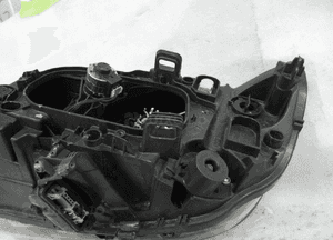 Volvo V60 lift S60 lift xenon lampa przednia prawa 10