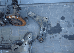 ZWROTNICA AMORTYZATOR VIVARO B TRAFIC III 4